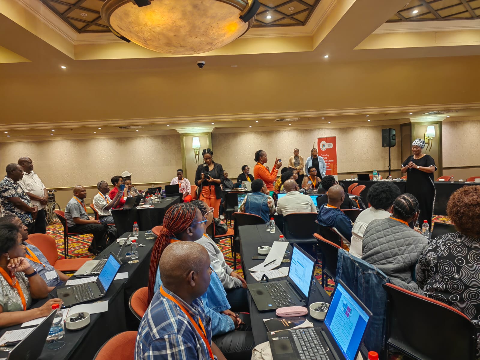 Multilingual digital communication training session